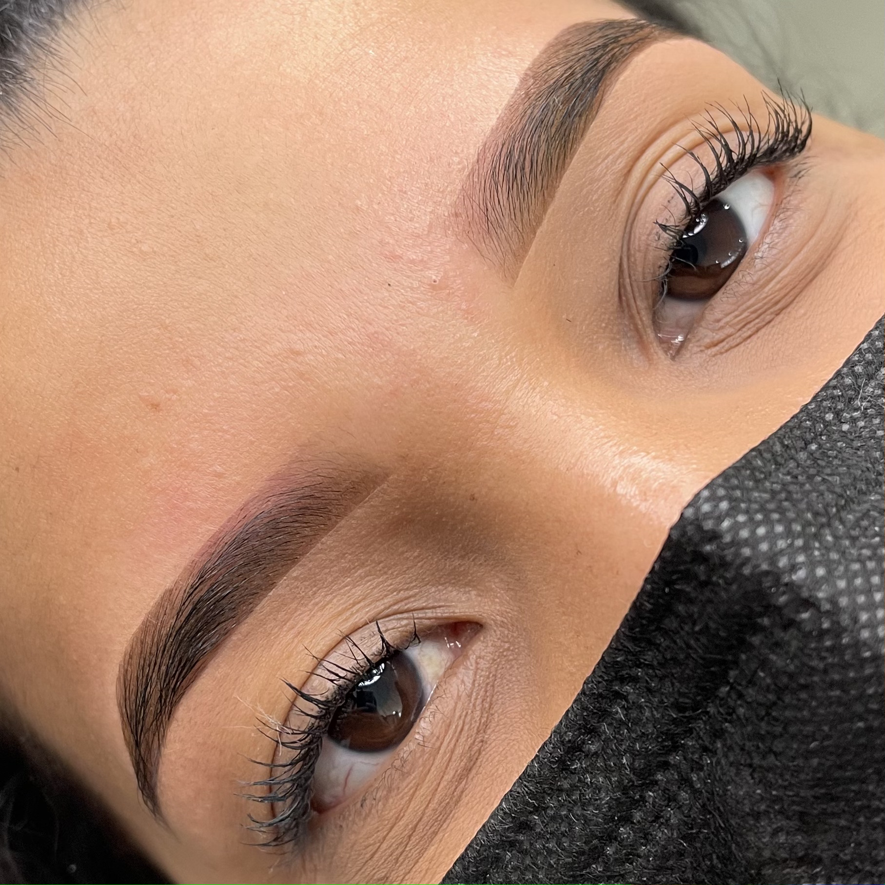 Ombré brow design